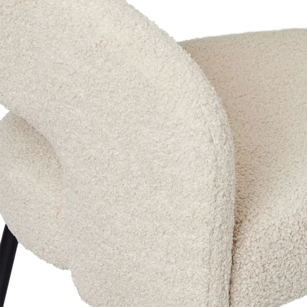 FURNHOUSE Natalie Esszimmerstühle mit Armlehne 2er Set - Bouclé-Stoff Beige