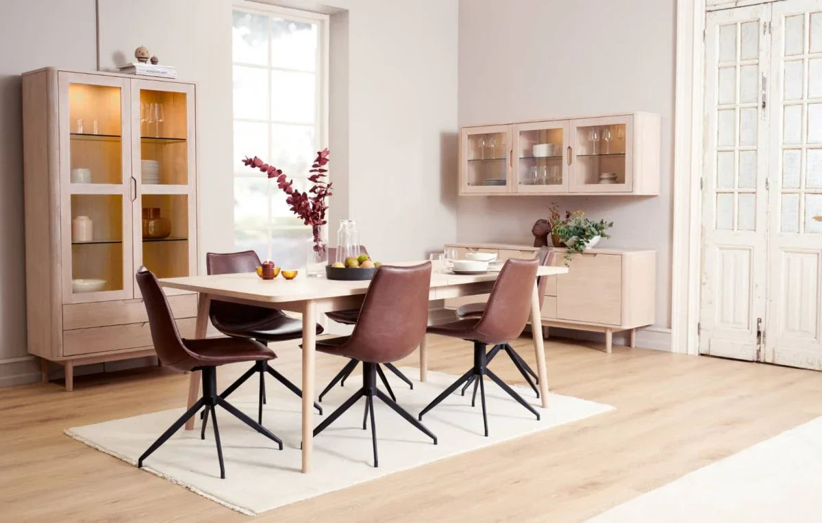 FURNHOUSE Nyborg Vitrine mit LED-Beleuchtung - 100 cm breit - Eiche Weiß geöltes