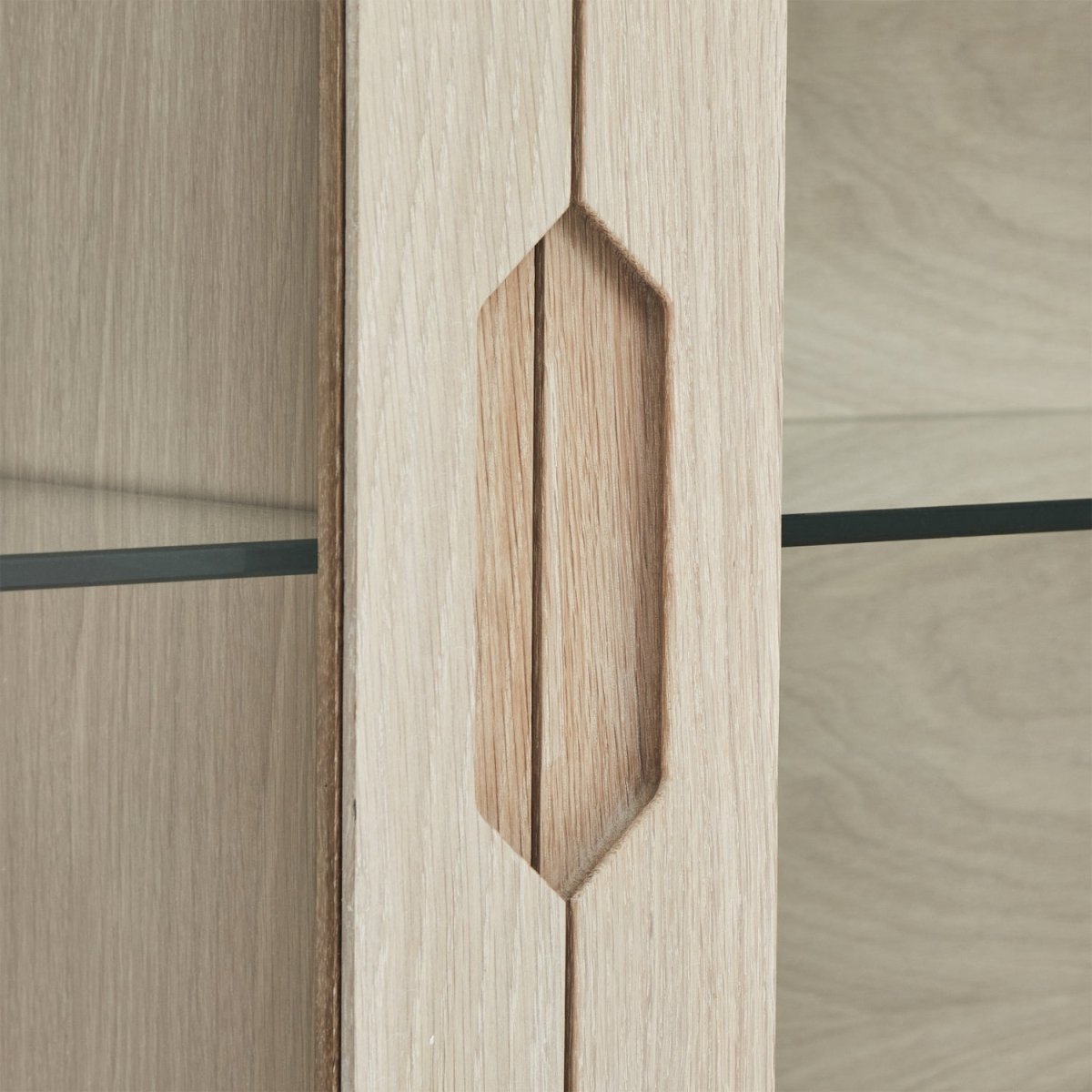 Wandschrank mit LED-Beleuchtung - 180 cm breit - Eiche bianco