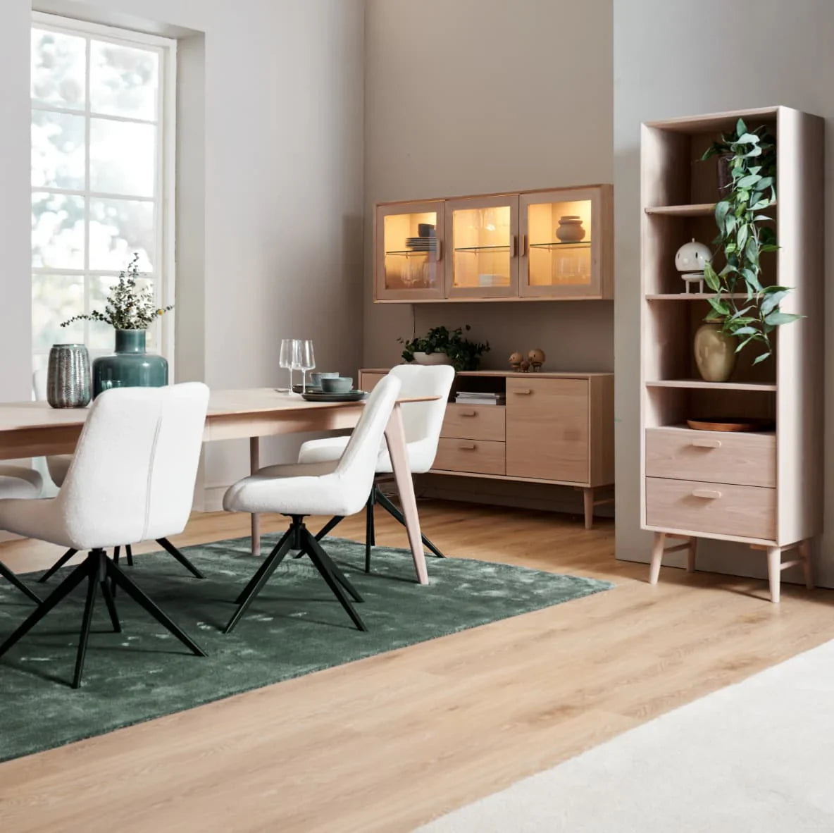 FURNHOUSE Porto Sideboard mit 3 Türen - 212 cm breit - Eiche Weiß geöltes