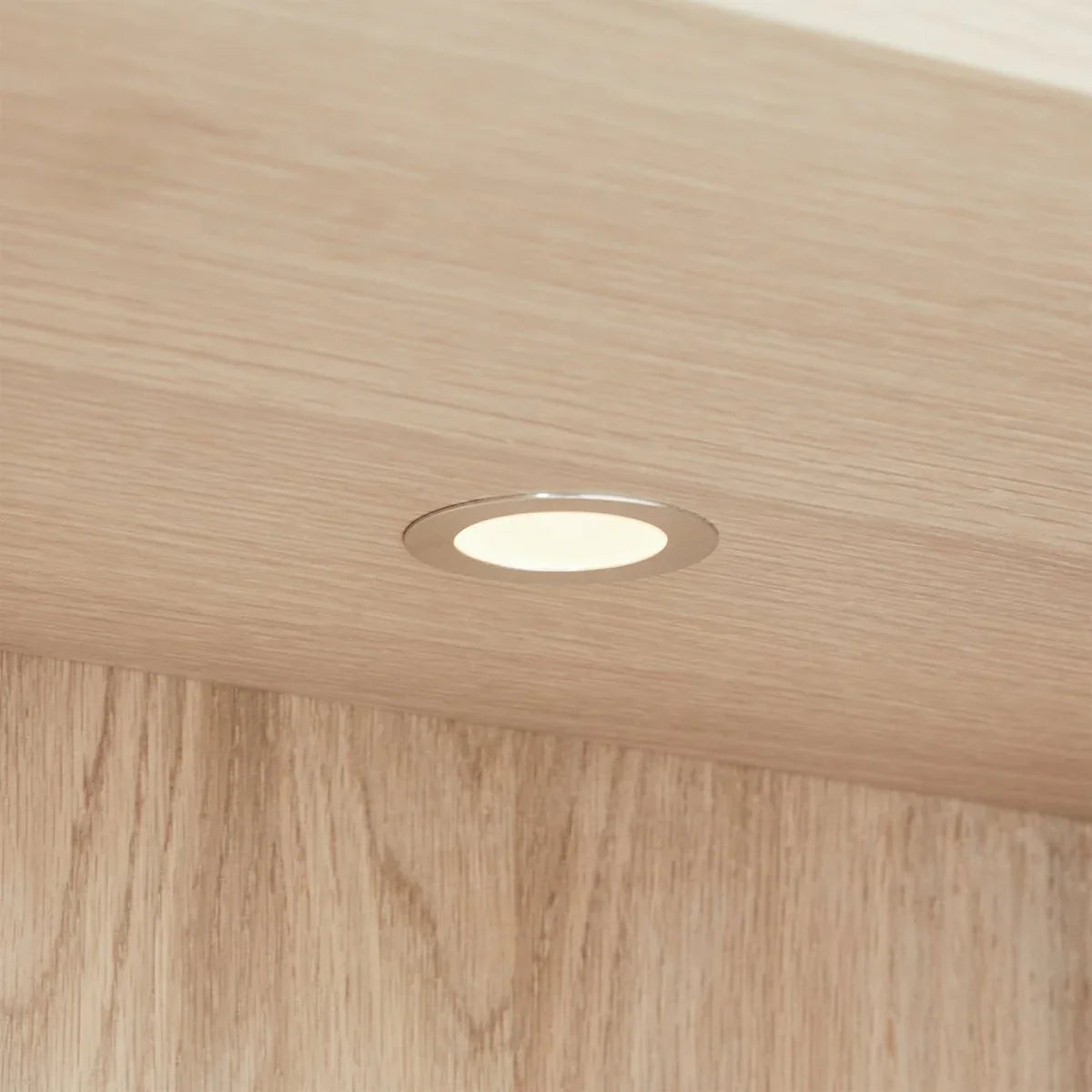 FURNHOUSE Porto Vitrine mit LED-Beleuchtung - 110 cm breit - Eiche Weiß geöltes