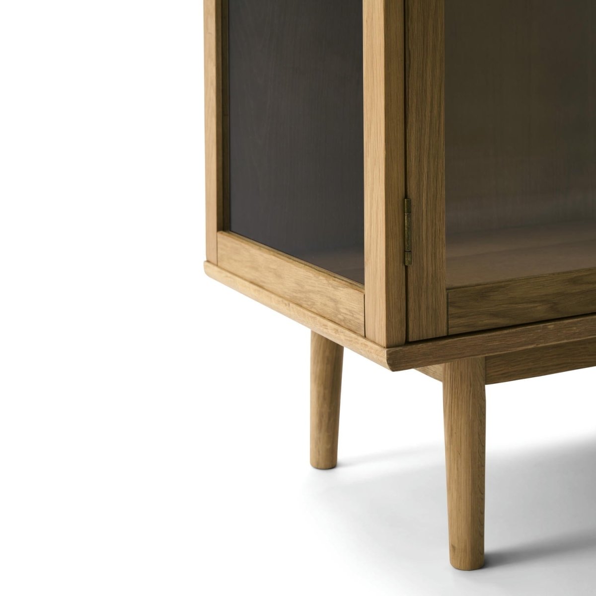 Sideboard mit 3 Glastüren - 137 cm breit - Wildeiche