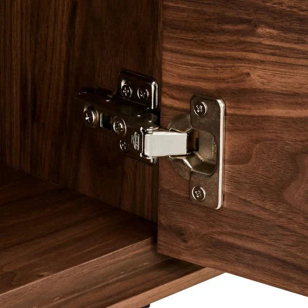 FURNHOUSE Tokyo TV-Tisch mit 2 Türen - 160 cm breit - Amerikanische Walnuss